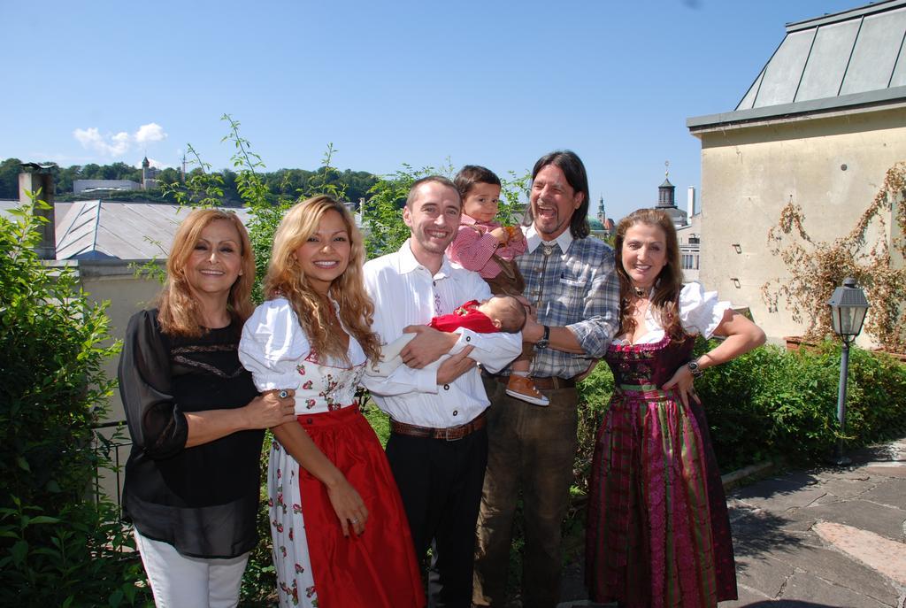 Altstadt Hotel Stadtkrug Salzburg Bagian luar foto